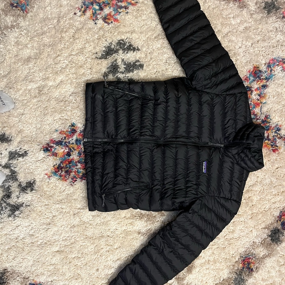 Patagonia men’s puffer jacket.